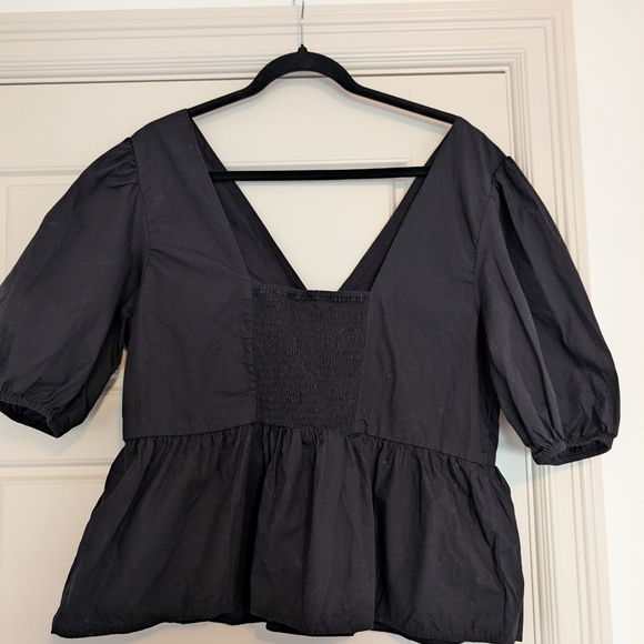 Gap Twist Front Peplum Top Size XL Black - Picture 3 of 8